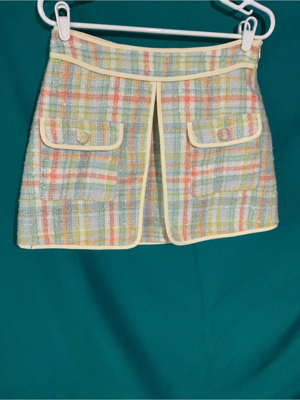 English Factory Pastel Plaid Tweed Miniskort, Dual Flap Pockets, Front Box Pleat